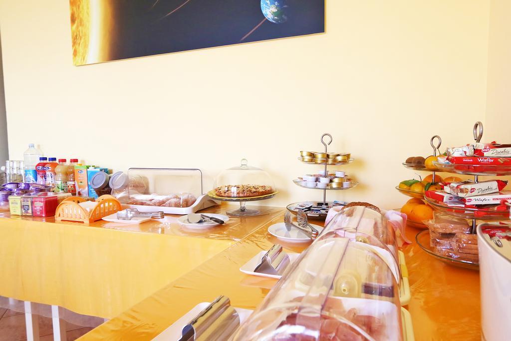 Kosmos Bed & Breakfast Syracuse ภายนอก รูปภาพ
